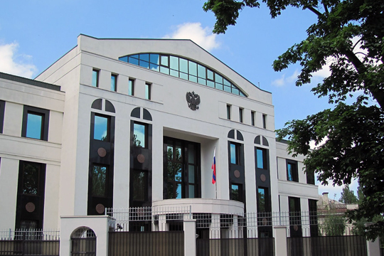 Молдавия решила выслать пятерых российских дипломатов