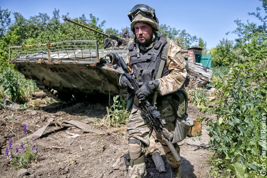 Украинские силовики заявили о продвижении на 1,5 км в серой зоне в Донбассе