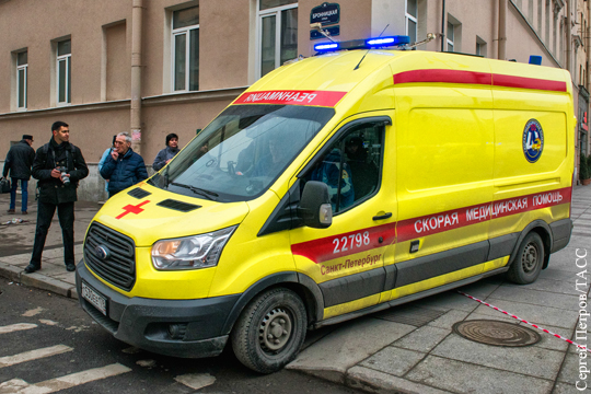 В Петербурге пожилая женщина скончалась от переохлаждения в начале июня