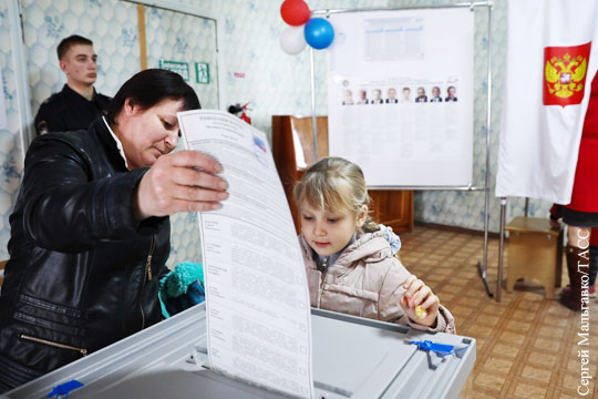 Международные наблюдатели назвали голосование в Крыму победой демократии