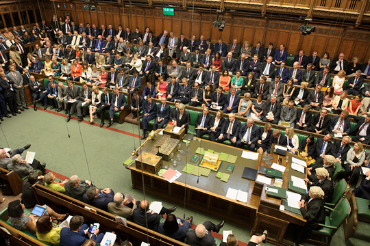 В британский парламент избралось рекордное число представителей секс-меньшинств