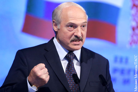 Лукашенко пообещал, «как бы нас тут ни давили», провести военные учения с Россией