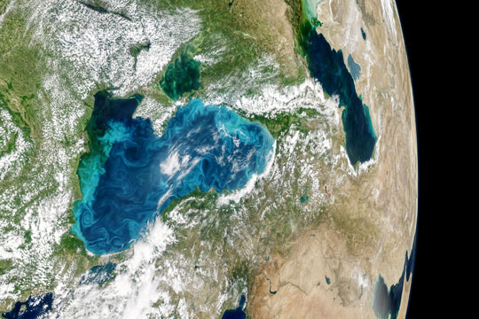 НАСА заявило об изменении цвета Черного моря