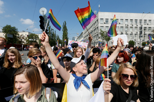 Полиция насчитала 2,5 тыс. участников гей-парада в Киеве