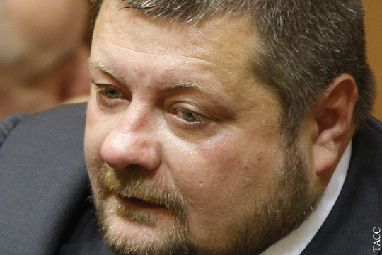 Украинского депутата разозлило решение суда отменить запрет торговли с Крымом