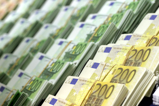 Курс евро превысил 67 рублей, доллар подорожал до 60 рублей