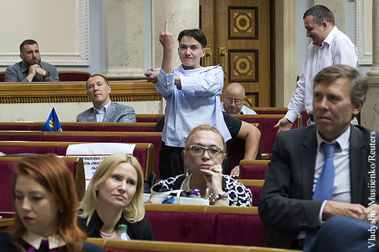 Савченко объяснила неприличный жест на заседании Рады