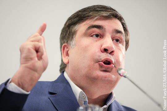 Саакашвили обвинил Порошенко в аморальной торговле с Абхазией