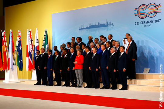 Лидеры G20 сфотографировались перед первым рабочим заседанием