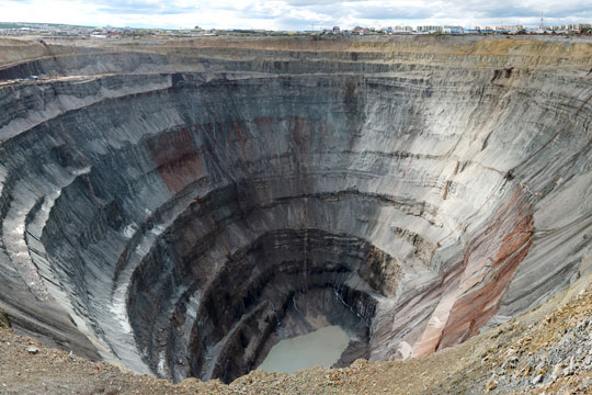 Из затопленной шахты «Мир» вывели 150 горняков