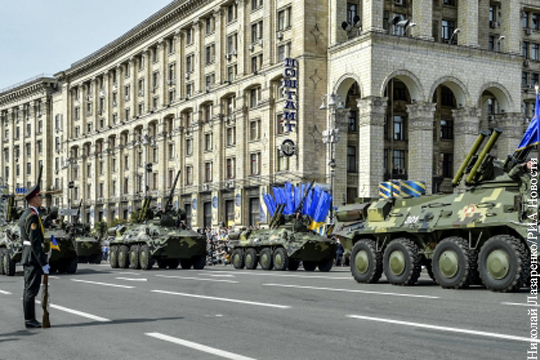 Киевские власти пообещали проход войск НАТО по Крещатику
