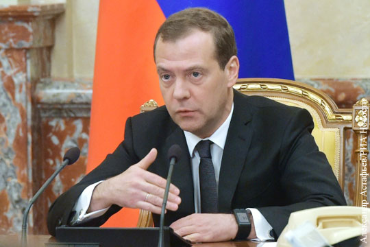 Медведев в Крыму указал на перспективность проекта EnergyNet