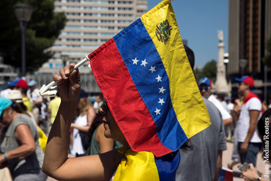 СМИ: Россия как минимум дважды спасла Венесуэлу от дефолта