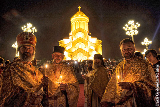 Оппозиция Грузии обвинила церковь в «пророссийскости»