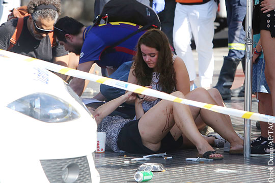 СМИ сообщили о гибели 13 человек при теракте в Барселоне