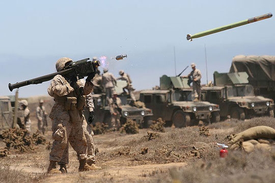 Латвия готовится воевать любимым оружием афганских душманов
