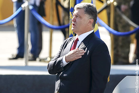 Порошенко признался жителям Донецка в любви и пожелал слушать украинский гимн