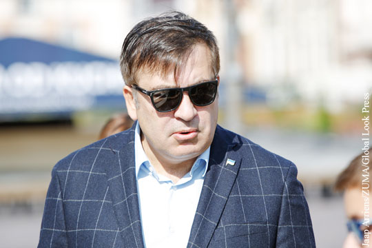 Украинские правоохранители пытаются найти Саакашвили для вручения протокола