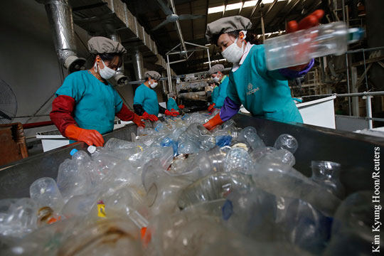 Китай резко сократил ввоз мусора из США