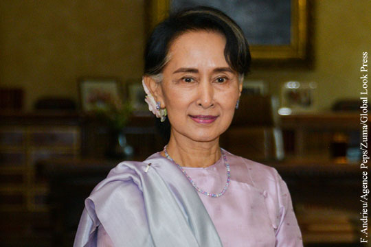 Лидер Мьянмы решила не лететь на Генассамблею ООН