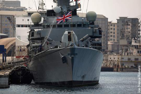 СМИ: Большинство кораблей ВМС Британии не могут выйти в море