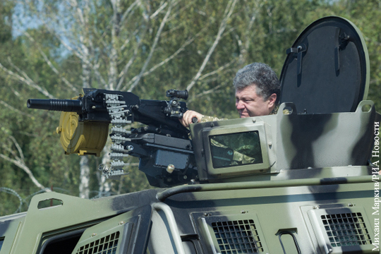 Порошенко объявил о решении Сената США предоставить Украине летальное вооружение