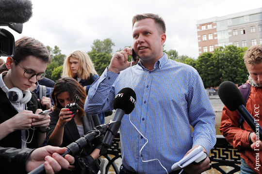 Подозреваемый в нападении на сторонника Навального рассказал об инсценировке инцидента