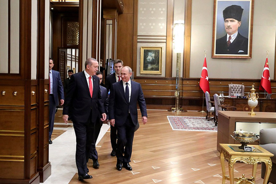Американские СМИ заподозрили заговор России и Турции против США