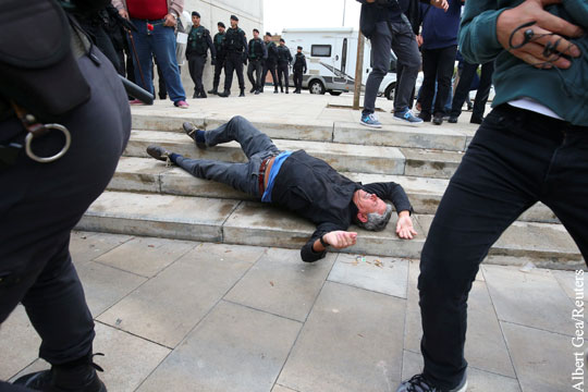 Число пострадавших от действий полиции в Каталонии выросло до 337 человек