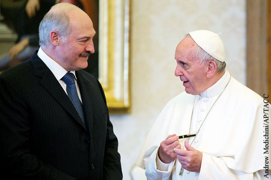 Лукашенко лишь играет в примирение с Западом