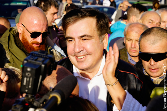 Саакашвили попросил политического убежища на Украине