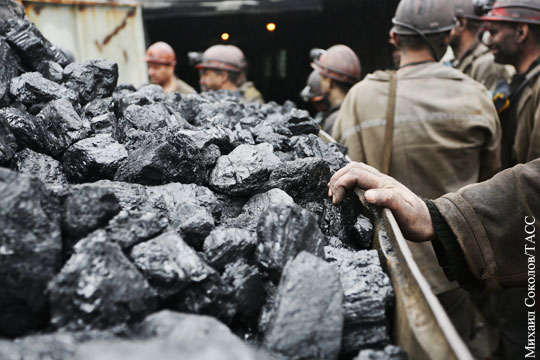 Польский министр пообещал Киеву отказаться от закупки угля в Донбассе