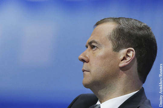 Медведев призвал мир объединиться ради разгрома ИГ