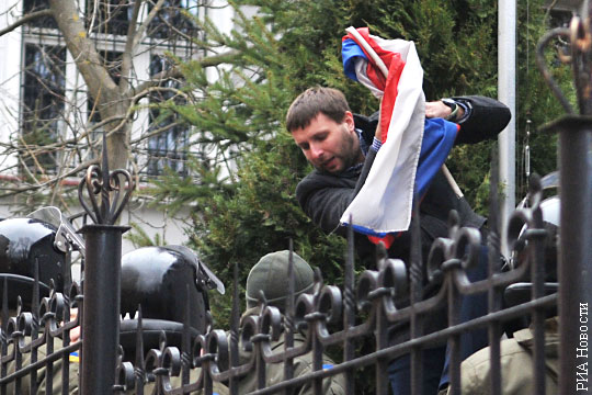 Воришка флагов Парасюк опозорится на 170 парламентов