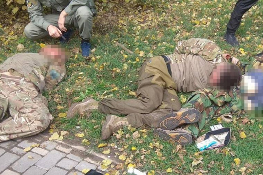 Охранники в одесском парке скрутили вооруженных дебоширов из «Правого сектора»