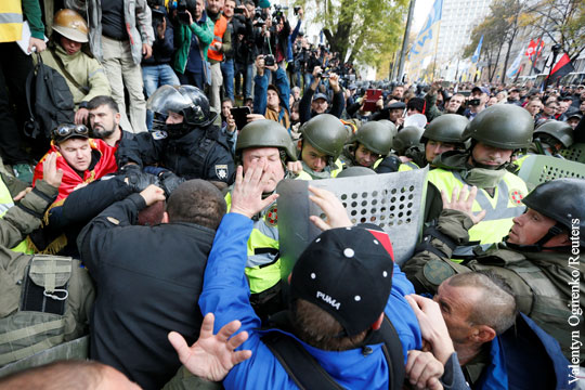 После столкновений у Рады задержаны 11 протестующих