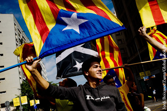 Мадрид объявил о начале приостановки автономного статуса Каталонии