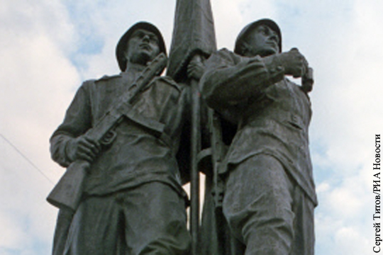 В Литве заявили о несоответствии исторической правде памятников советским воинам