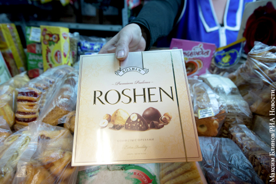 Одесские евромайдановцы назло Саакашвили объелись конфетами Roshen