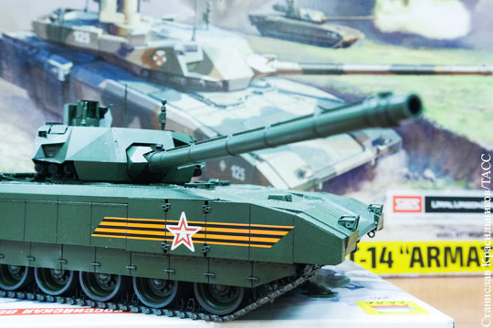 Киевлян напугали игрушечные российские танки