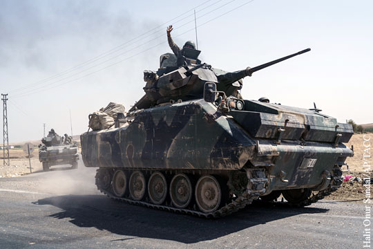 Турция продолжила переброску военной техники в Идлиб