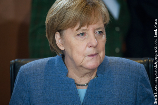 Меркель неожиданно для всех оказалась в роли жертвы
