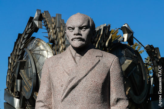 Красноярским коммунистам не понравился новый памятник Ленину