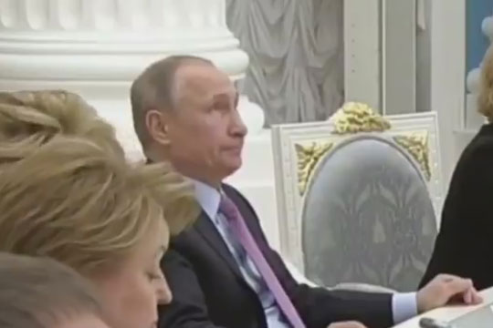 Путин закатил глаза во время выступления Мизулиной