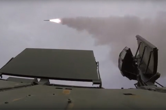 Минобороны обнародовало видео ракетных пусков из ЗРС «Тор-М2»