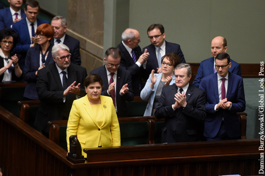 Премьер-министр Польши Шидло ушла в отставку