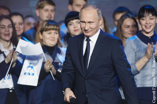 ВЦИОМ выяснил процент одобряющих деятельность Путина