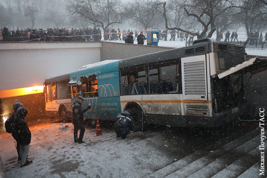 Опознаны все погибшие в ДТП с въехавшим в переход автобусом в Москве