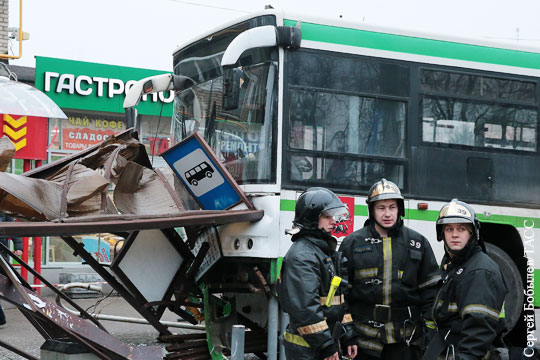 Второе ЧП с автобусом в Москве подняло ряд острых вопросов