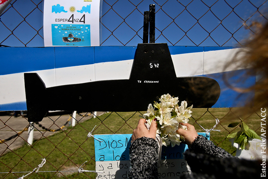 Семьи членов экипажа пропавшей аргентинской подлодки обратились к Путину